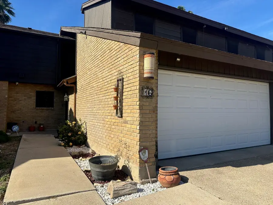 16 Quadrangle Cir, Laredo, TX 78041 - #3