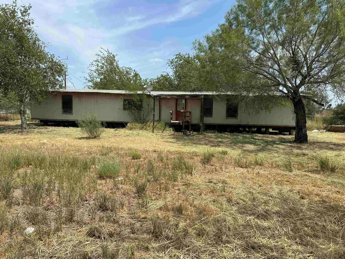 707 S Frans St., Hebbronville, TX 78361 - #1