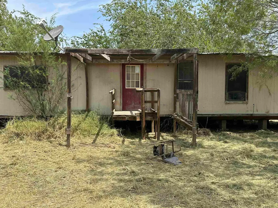 707 S Frans St., Hebbronville, TX 78361 - #2