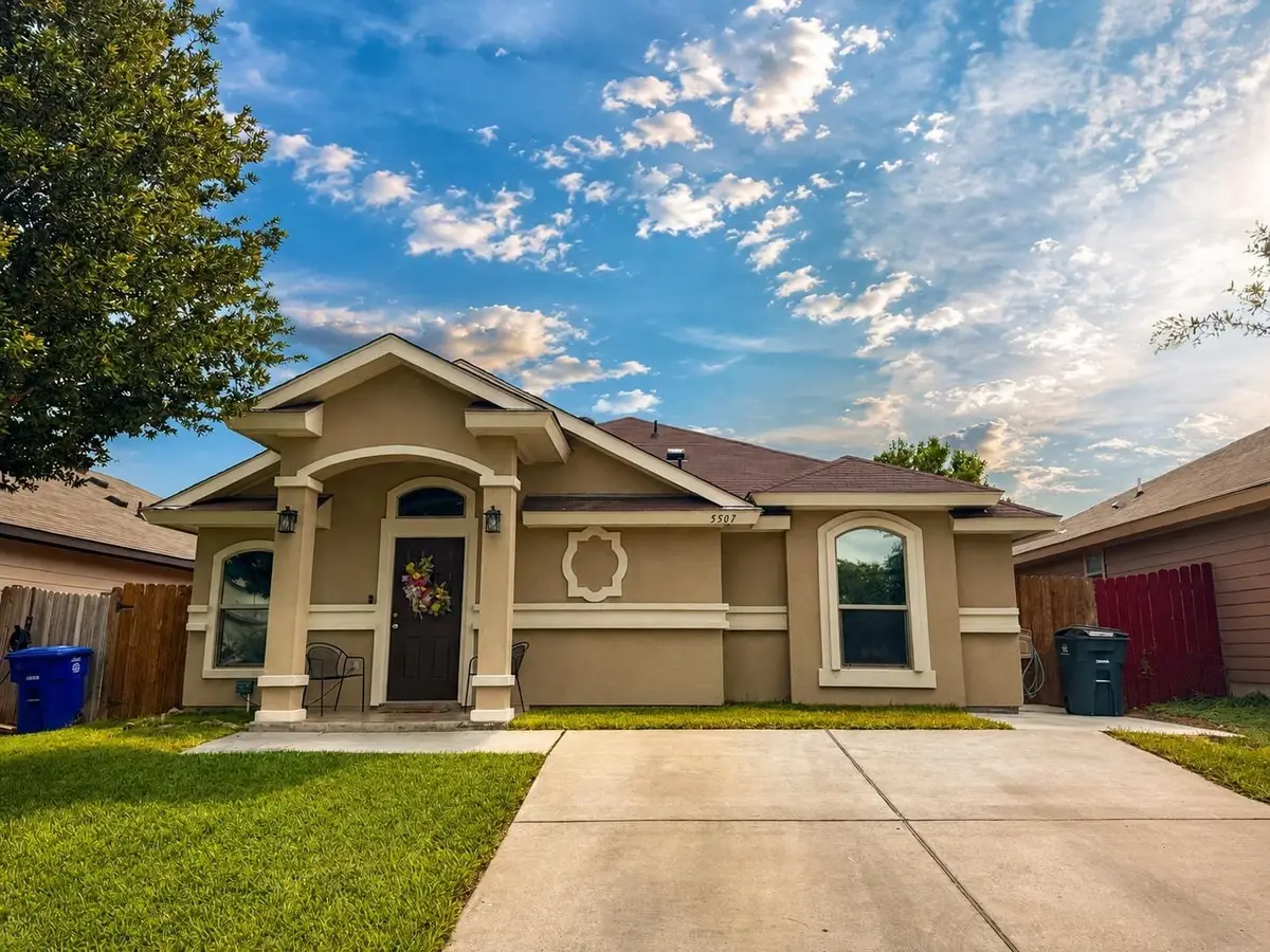 5507 Palestine Dr, Laredo, TX 78046 - #1
