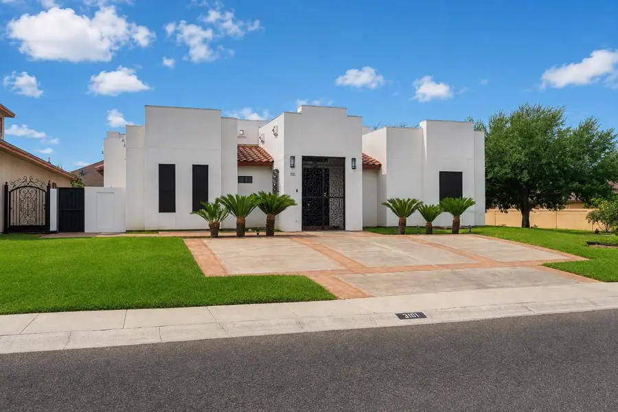 3101 Mark Twain Dr, Laredo, TX 78041 - #3