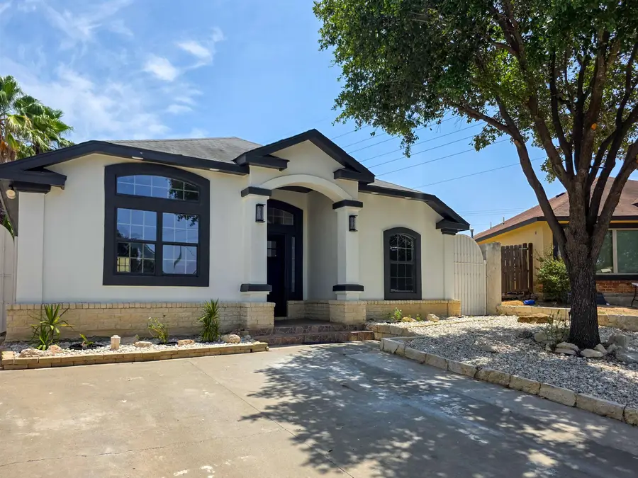 3325 Cuatro Vientos Dr, Laredo, TX 78046 - #2