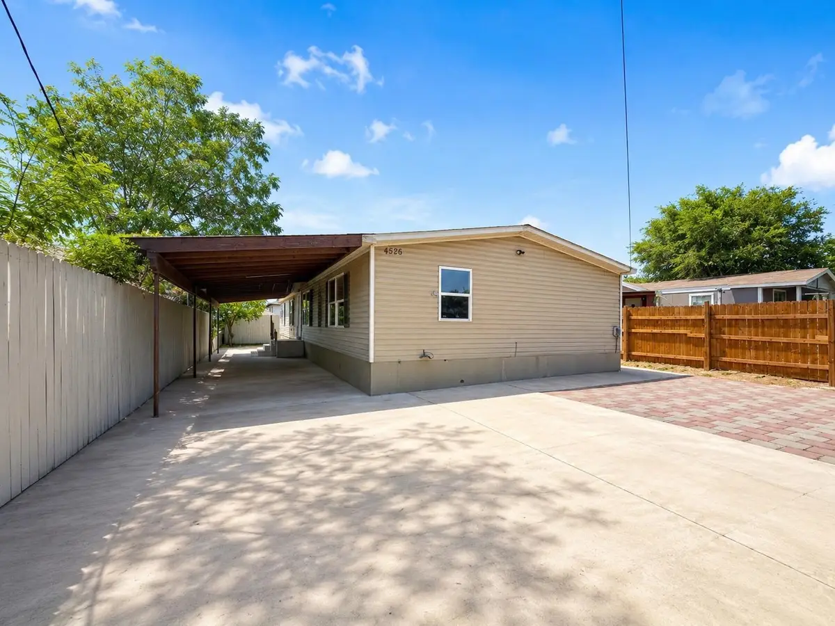 4526 La Cienega Ln, Laredo, TX 78046 - #1