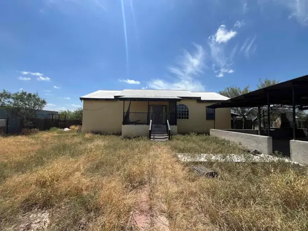 304 Camino Bolivar, Laredo, TX 78043