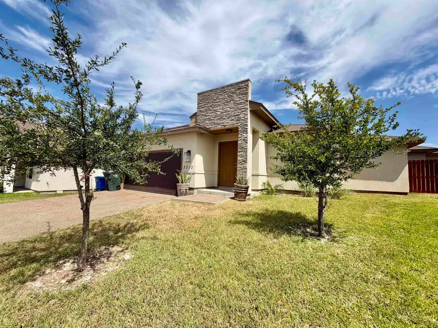 5310 Hacienda Ln, Laredo, TX 78046 - #2