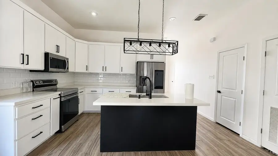 1432 Los Estribos Dr., Laredo, TX 78045 - #2