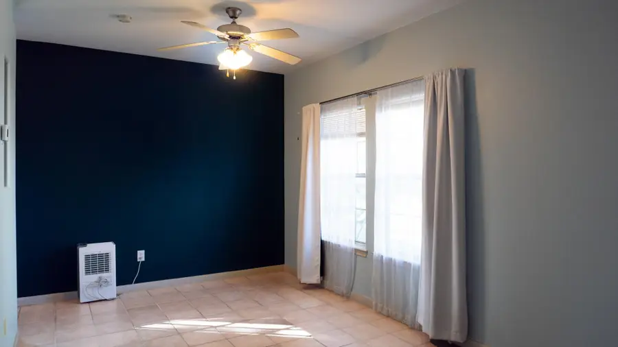 2445 Monarch Dr, Laredo, TX 78045 - #3