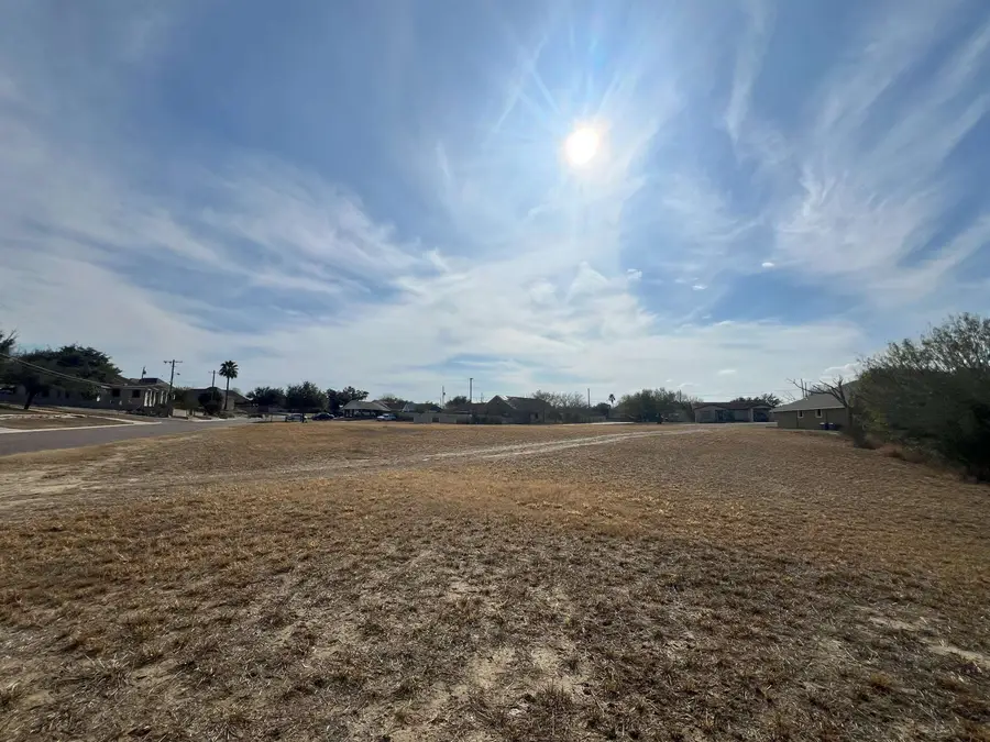 2247 County Rd, Zapata, TX 78076 - #2