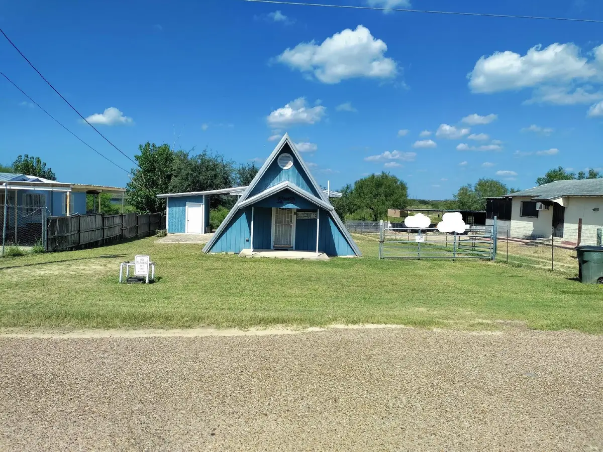 1811 Siesta Ln, Zapata, TX 78076-0000 - #1