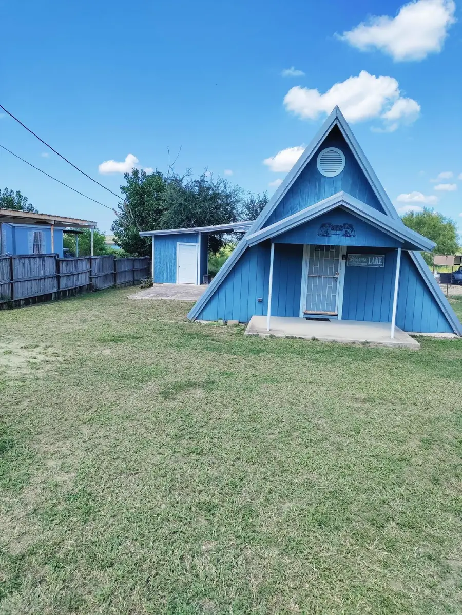 1811 Siesta Ln, Zapata, TX 78076-0000 - #2