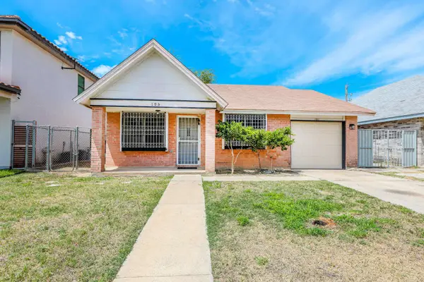 105 Hidden Ln, Laredo, TX 78041