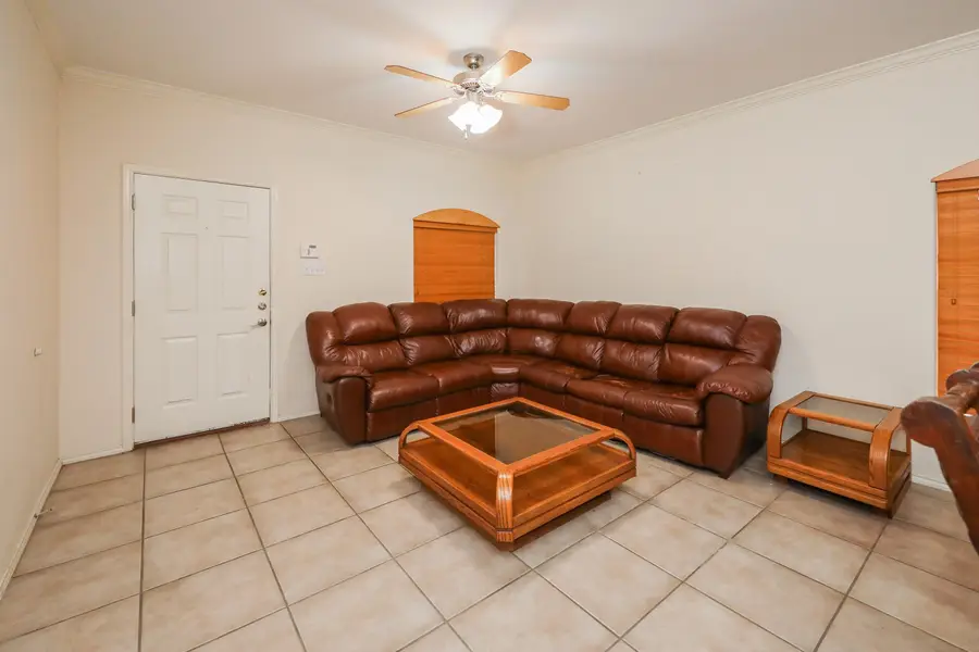 2808 Centenario Dr, Laredo, TX 78045-000 - #2