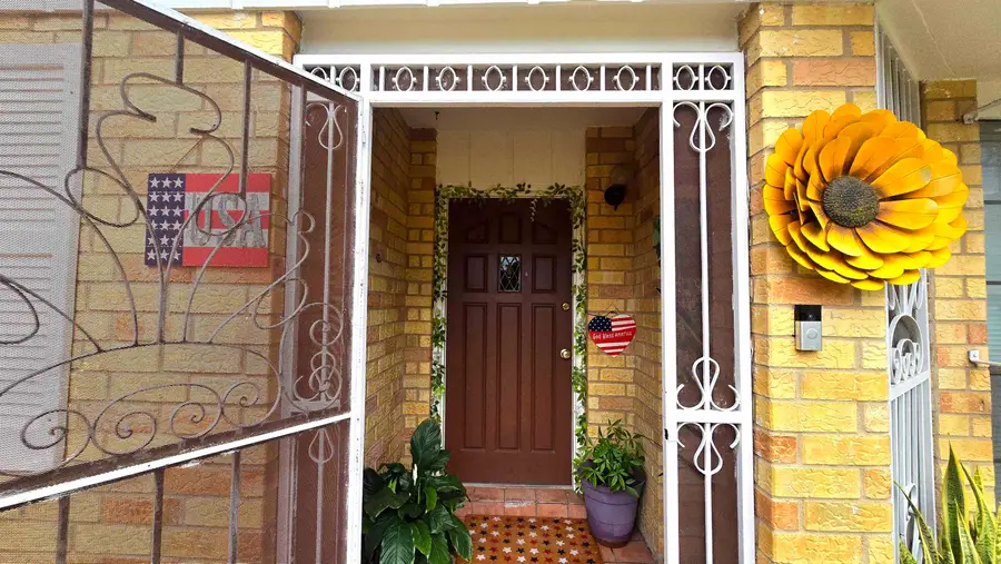 108 California St, Laredo, TX 78041 - #2