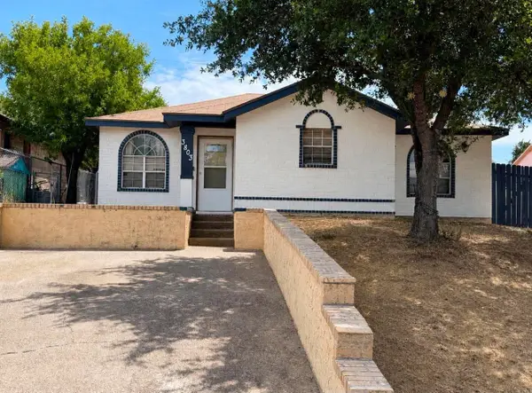 3803 S Lost Creek Lp, Laredo, TX 78046