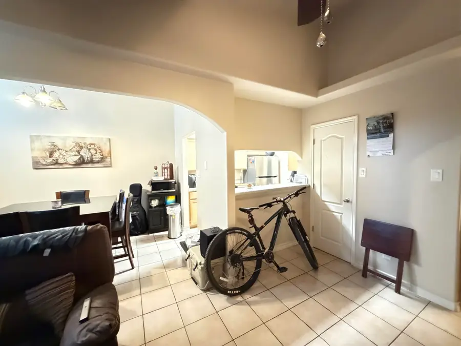 1751 Tiara Trl, Laredo, TX 78045 - #3