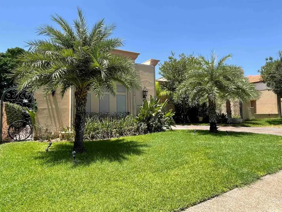 232 Middleston Dr, Laredo, TX 78045 - #3
