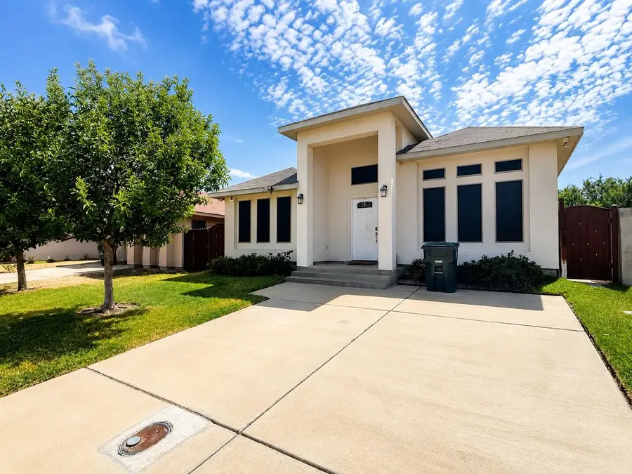 3715 Jose C Santos Dr, Laredo, TX 78046 - #2