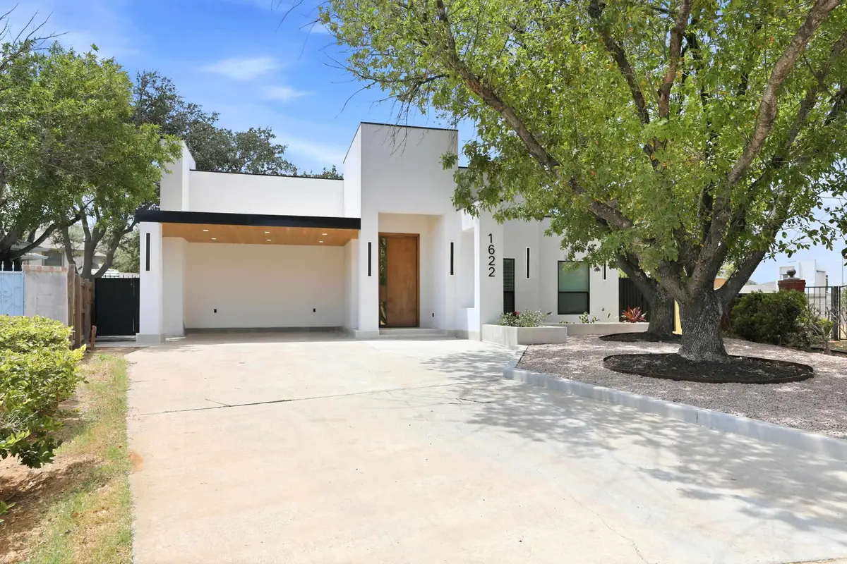 1622 Eagle Trace Dr, Laredo, TX 78045 - #1