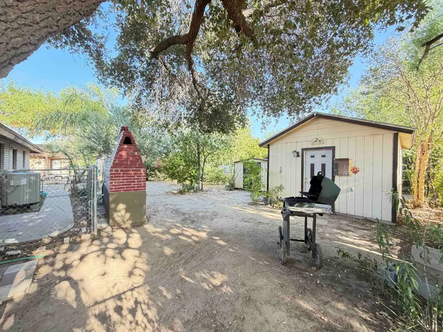 1409 Alamo St, Laredo, TX 78040 - #2