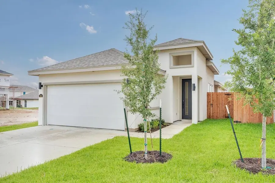 3918 Peggy Dr., Laredo, TX 78046 - #2