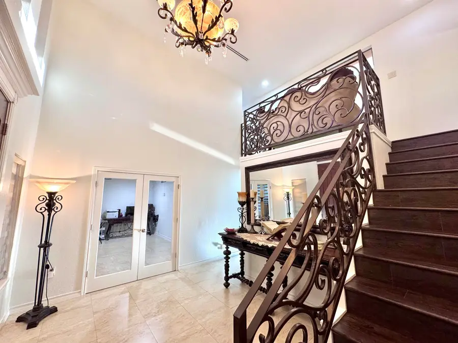320 Merlin Rd, Laredo, TX 78041 - #3