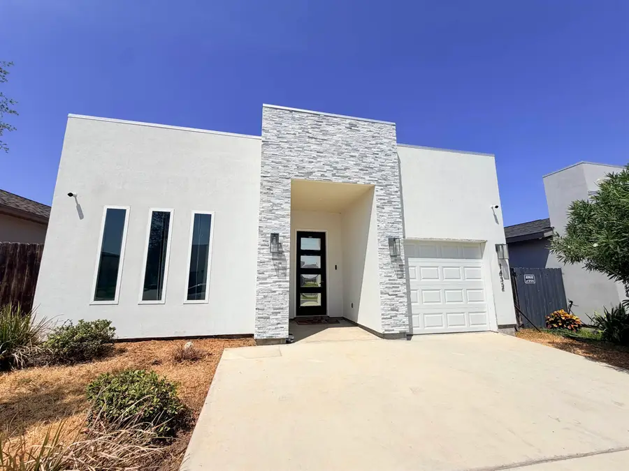 1432 Los Estribos Dr., Laredo, TX 78046 - #2