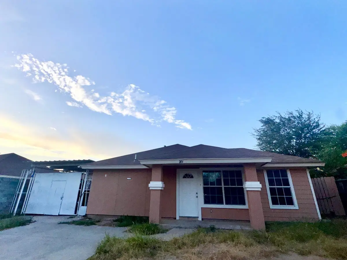 2451 Colonia Lp, Laredo, TX 78046 - #1