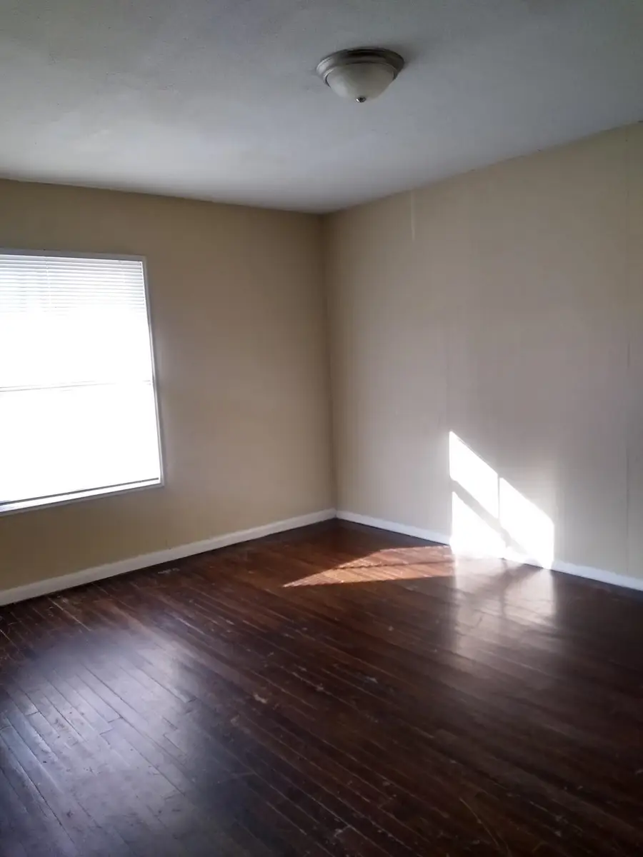 1414 Lyon St, Laredo, TX 78040 - #2