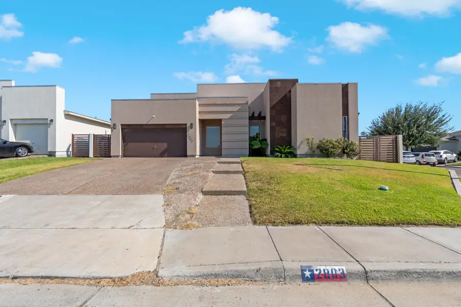 2803 T.S. Eliot Dr, Laredo, TX 78041-2820 - #3
