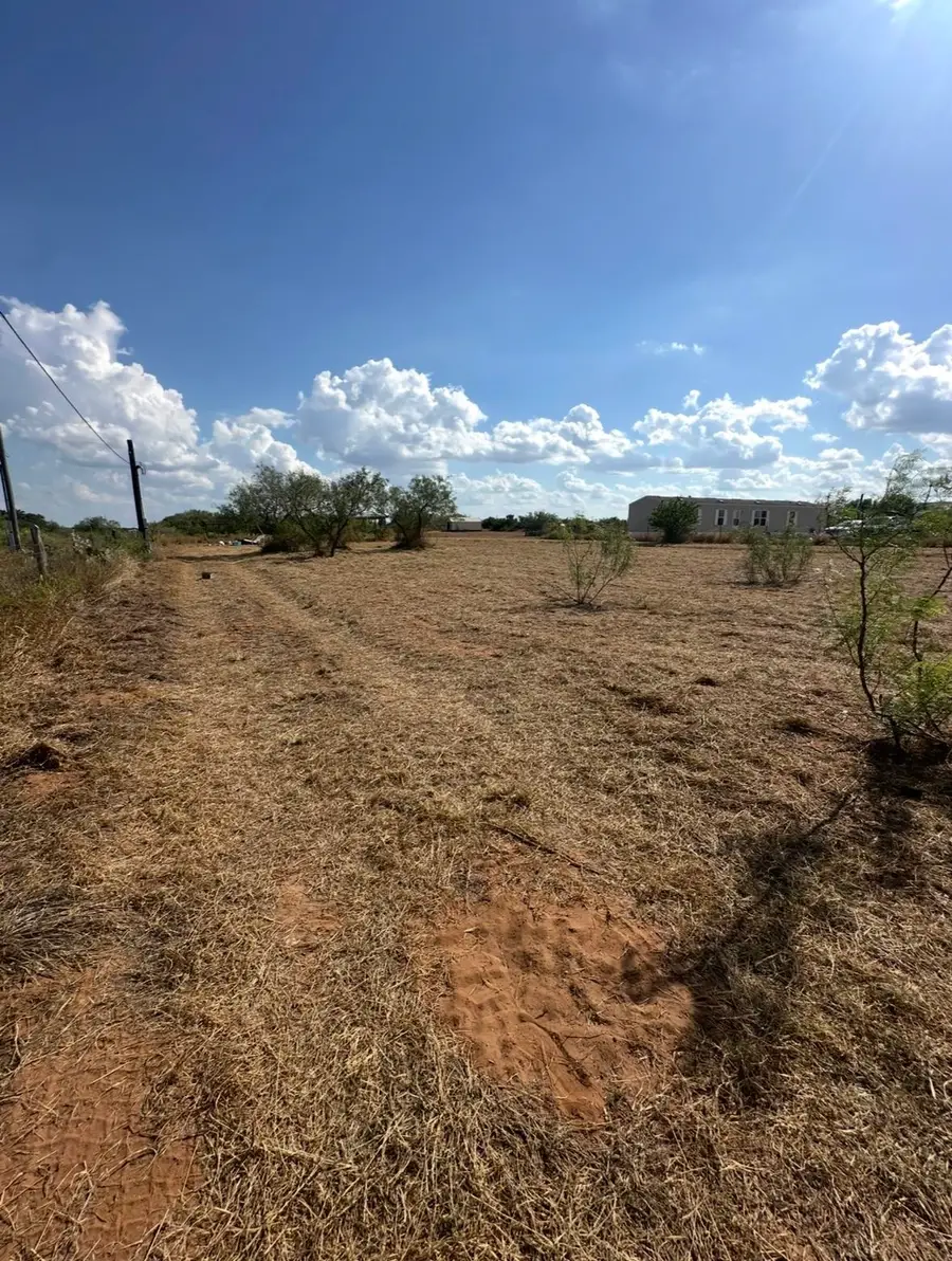 48 Robbie Dr., Hebbronville, TX 78361 - #3