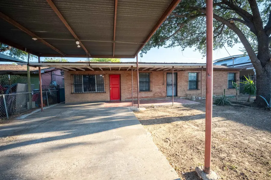 1010 San Pedro St, Laredo, TX 78041 - #2