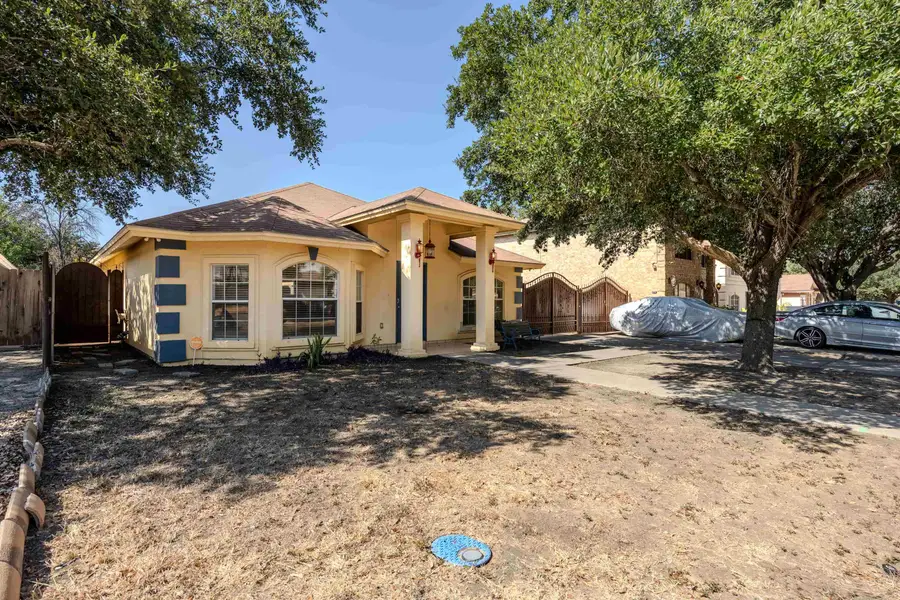 307 Hancock Ct, Laredo, TX 78046 - #2