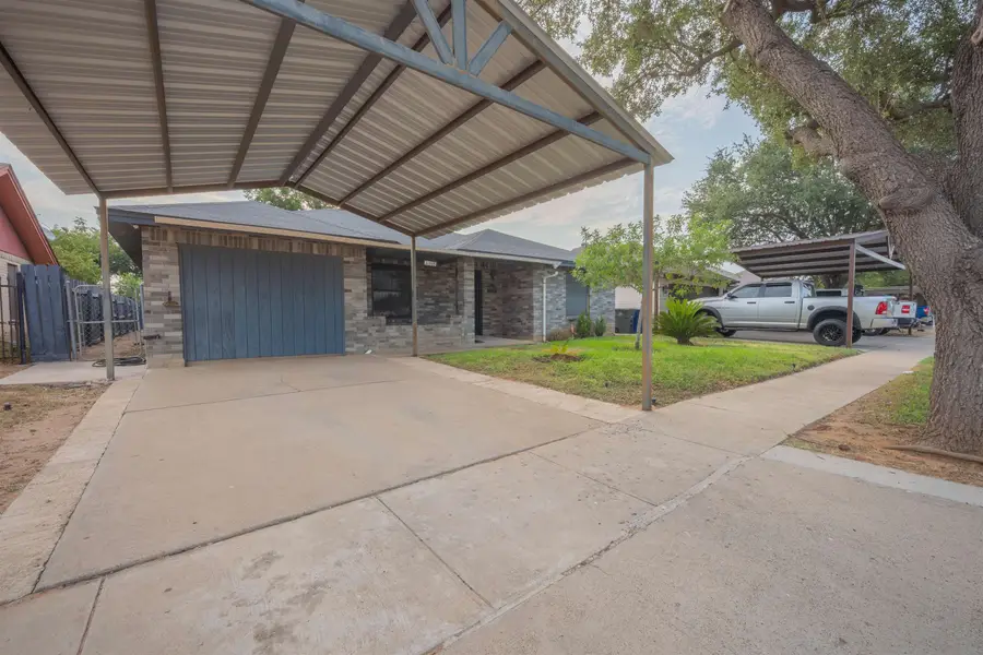 305 Albany Dr, Laredo, TX 78045 - #3
