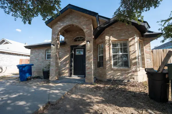 733 Snake Dr, Laredo, TX 78045