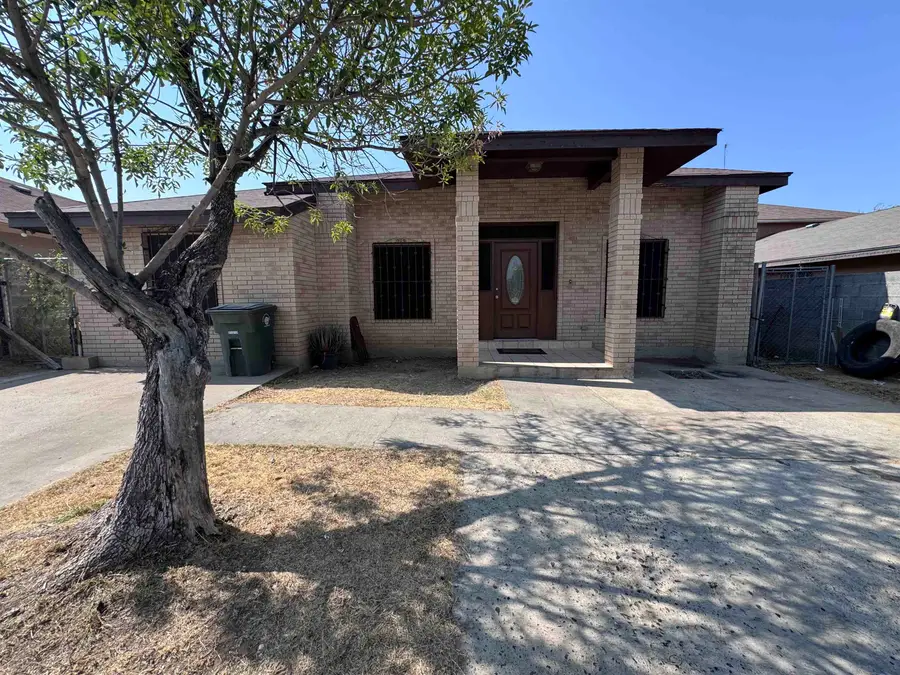 313 Malaga Dr, Laredo, TX 78046 - #2