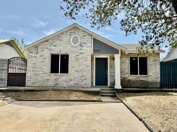 1421 Reagan Dr, Laredo, TX 78046