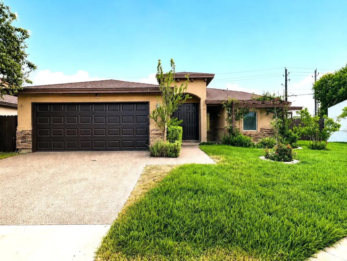 11022 Winburn Dr, Laredo, TX 78045 - #1