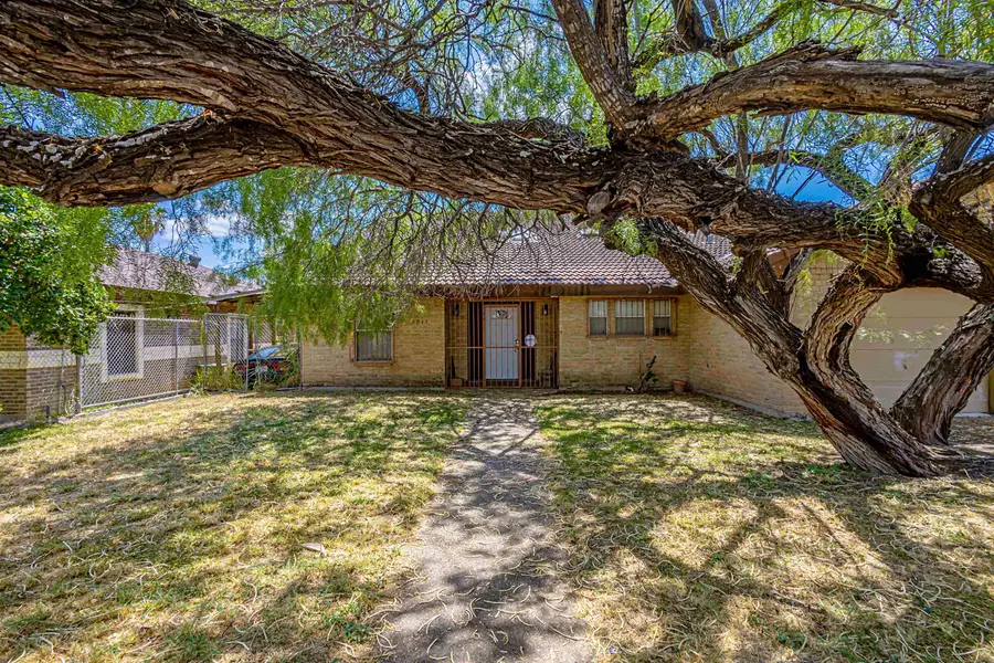 2017 Willow St, Laredo, TX 78043 - #3