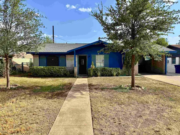 425 Berkley Rd, Laredo, TX 78045