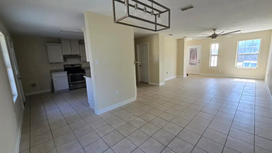 1136 Savannah Lp, Laredo, TX 78046 - #3
