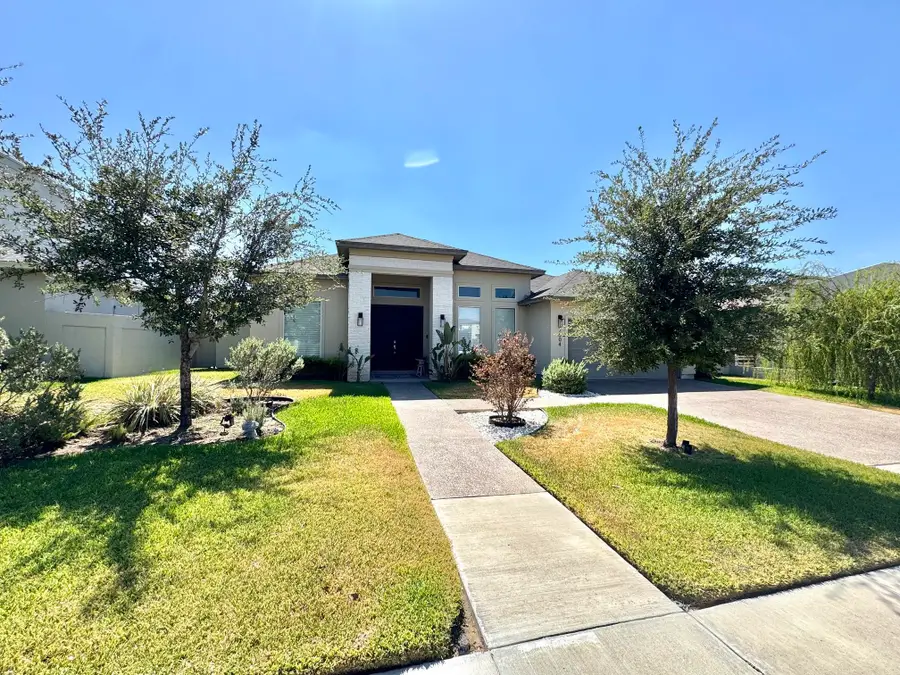 7604 Patricia Highsmith Dr, Laredo, TX 78041 - #2