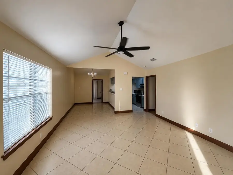 8704 Puerto Alegre, Laredo, TX 78045 - #3