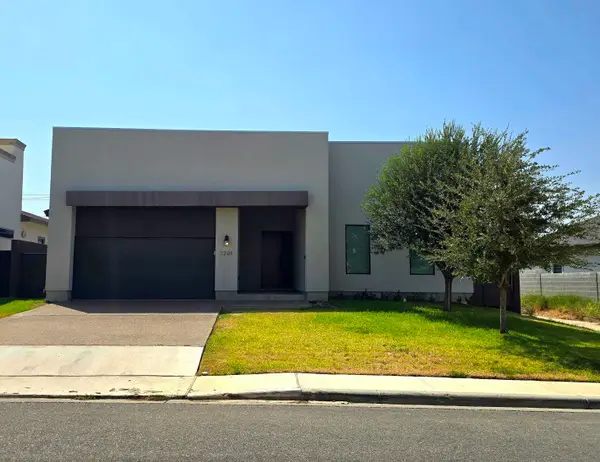 7201 Sylvia Plath Dr, Laredo, TX 78041