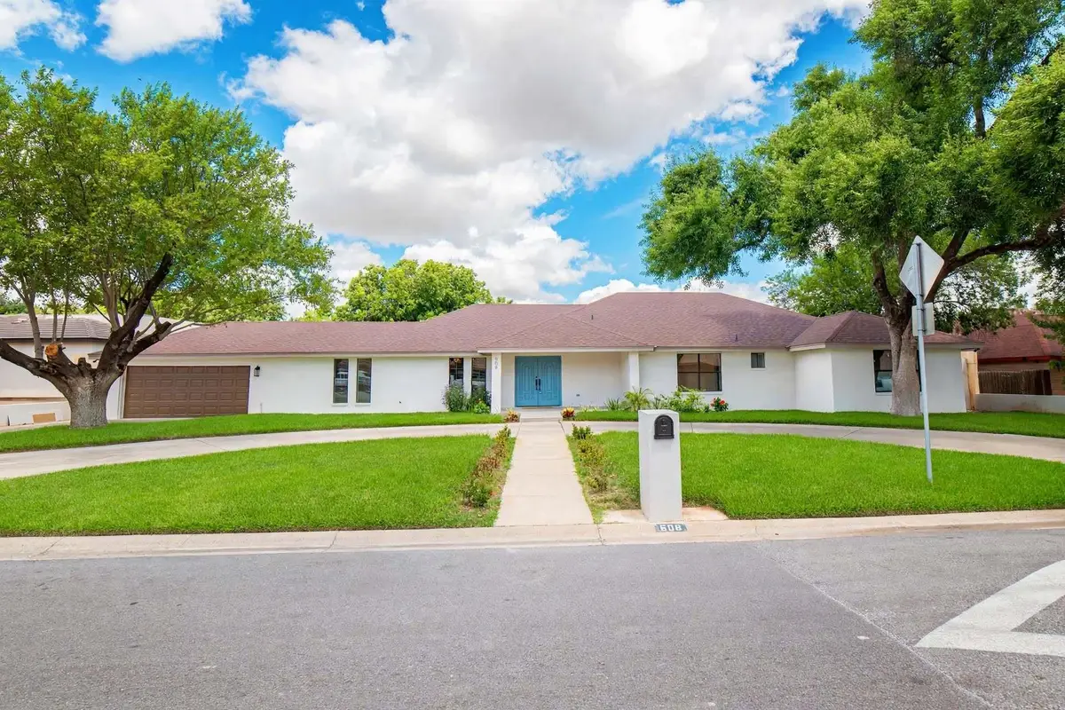 606 Merlin Rd, Laredo, TX 78041 - #1