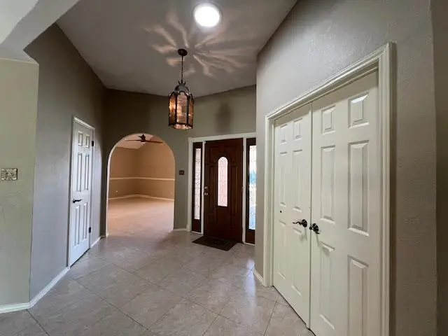 1201 St Patrick Dr, Laredo, TX 78045 - #2