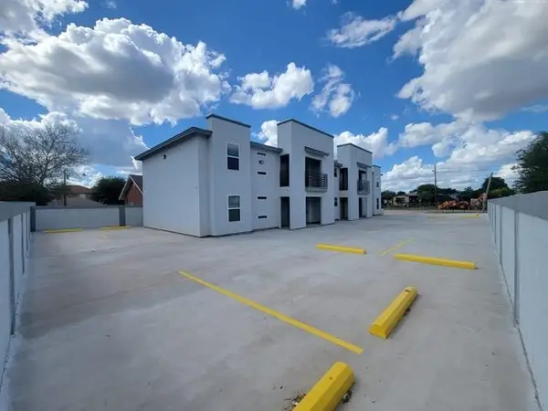 2103 Napoleon St, Laredo, TX 78043
