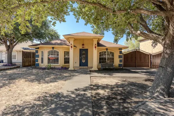 307 Hancock Ct, Laredo, TX 78046