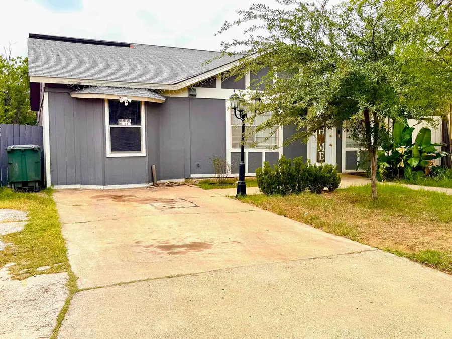 5116 Haynes Ave, Laredo, TX 78041 - #3