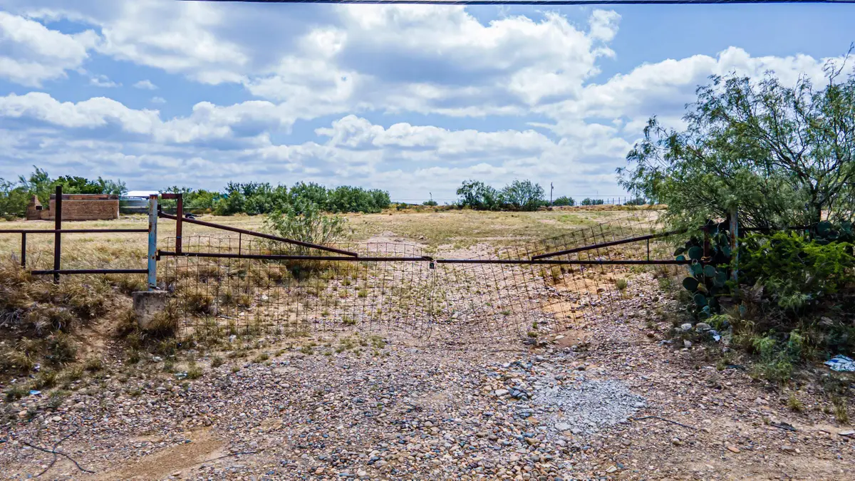 RR 6086-D, Laredo, TX 78043 - #1