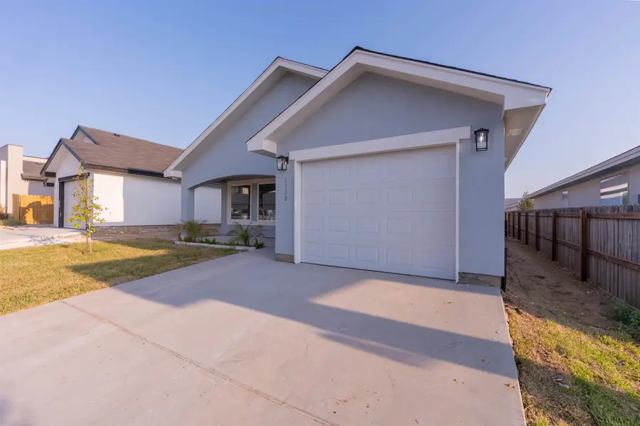 5708 Kylee Dr., Laredo, TX 78043 - #2